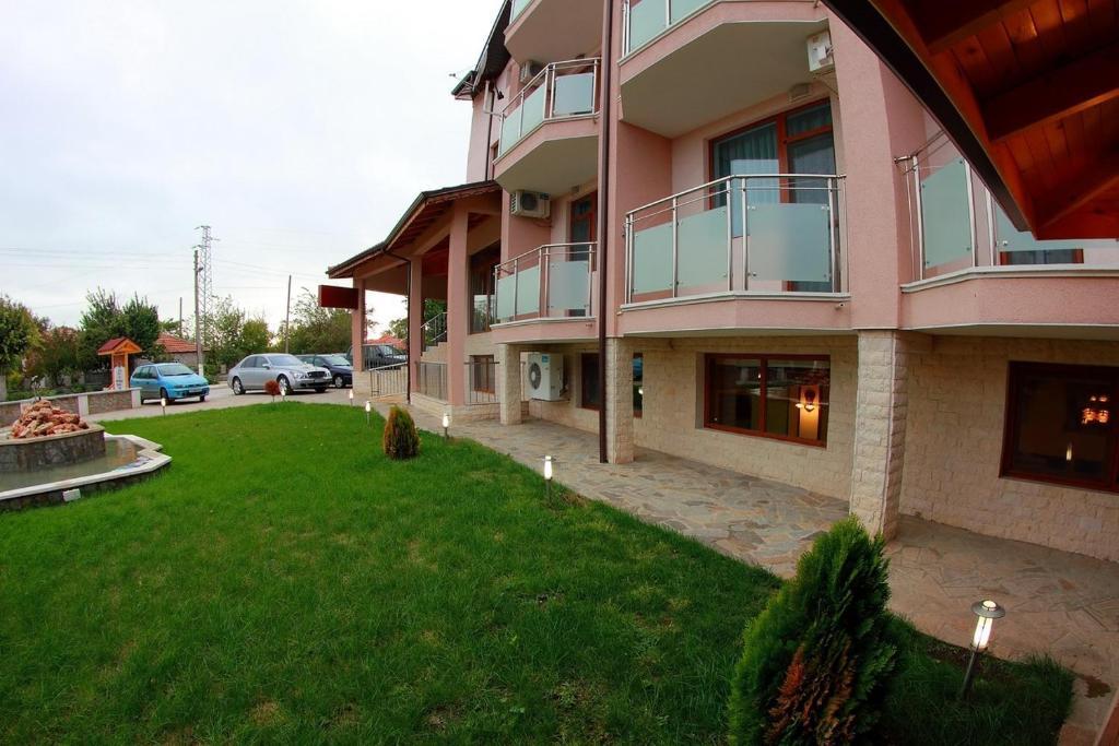 Hotel Akre Kavarna Luaran gambar